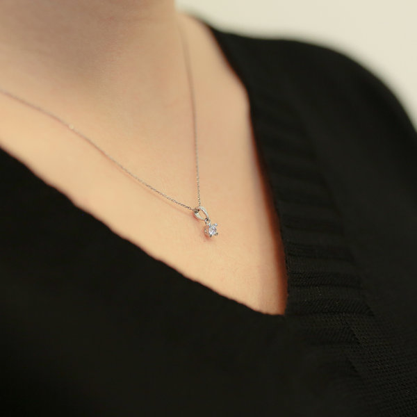 Necklace 0,13 ct Diamond Pendant