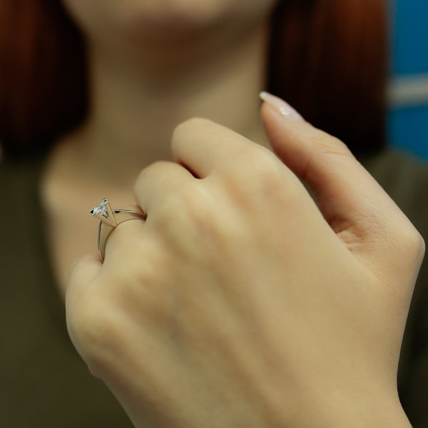 0,47 ct Diamond Engagement Ring Masterpiece 14 carat white gold