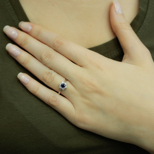 Halo Diamant Saphir Blume Ring 14 Karat Weißgold